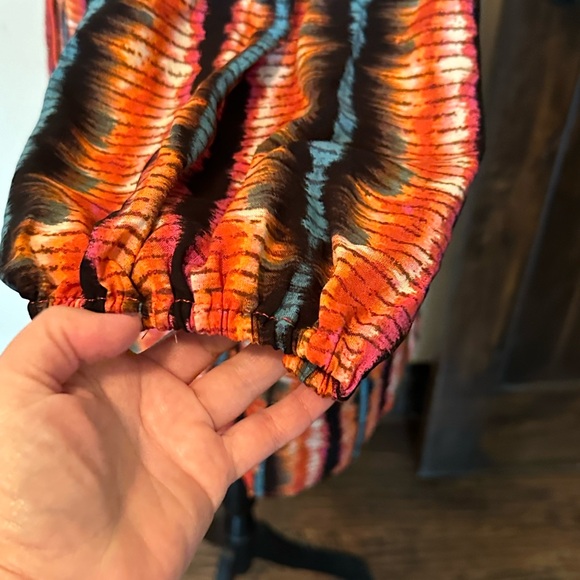 LAST ONE! Fun top-New with tag! - Picture 3 of 6